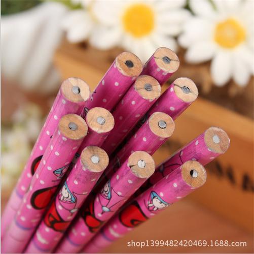 寫(xiě)不斷的童話 精美圓桿HB鉛筆，讓文具批發(fā)店成為創(chuàng)意的起點(diǎn)